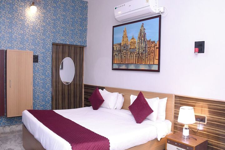 Room 8 of 29