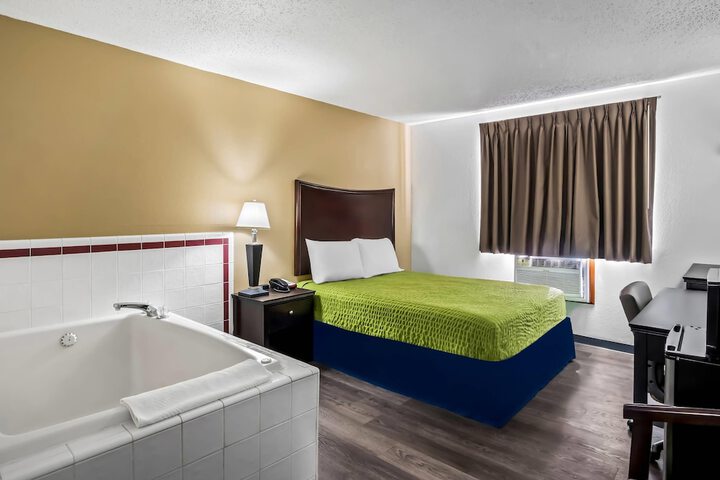 Room 42 of 58