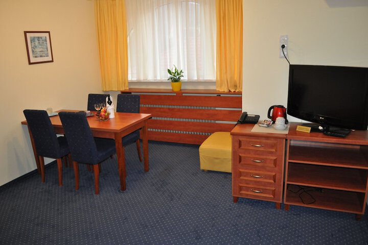 Room 15 of 31