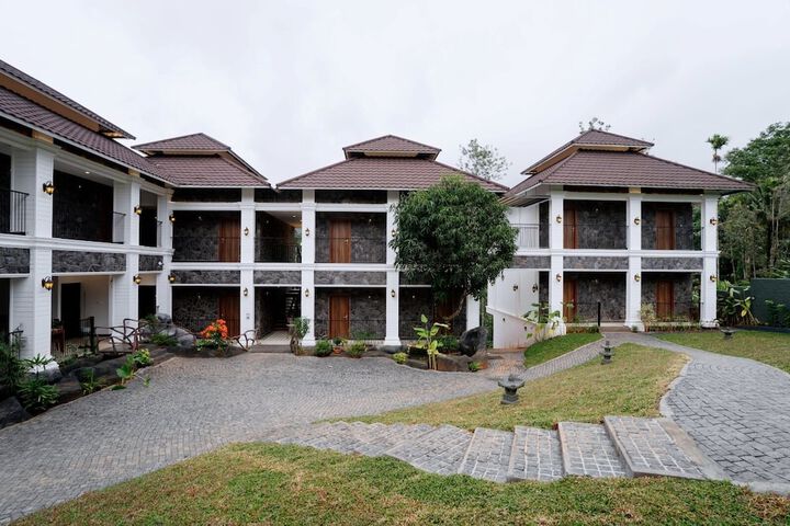 Hotel 82 of 106