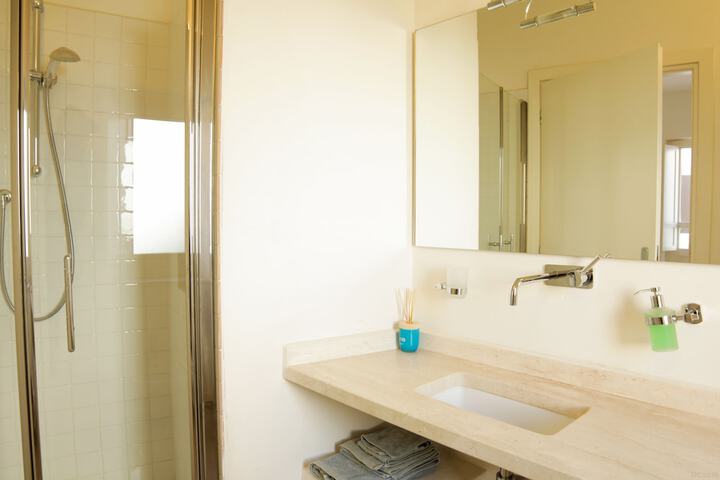Clean Restrooms
