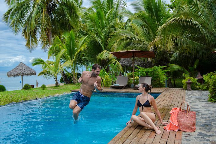Hotel Pool