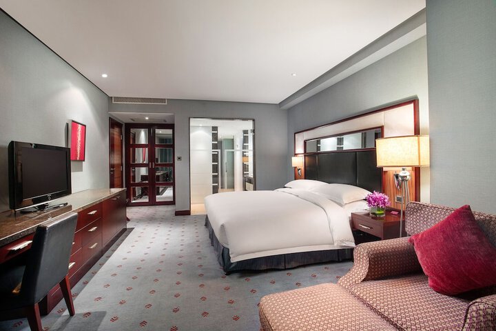 Room 30 of 140