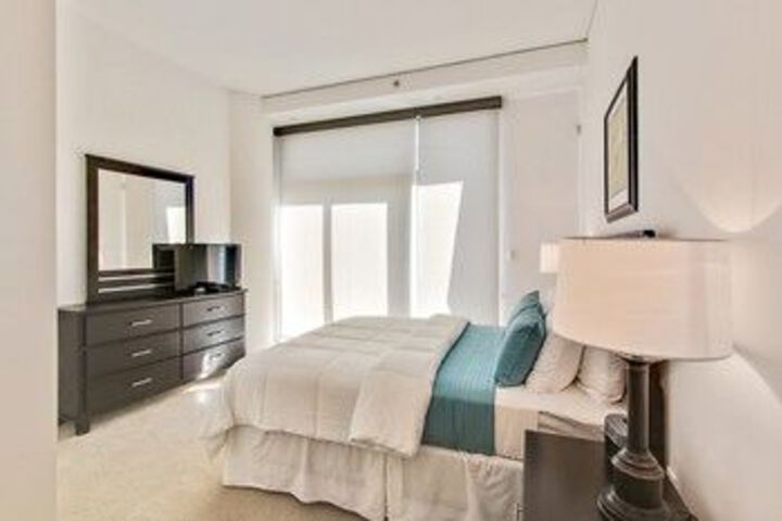 Room 28 of 66