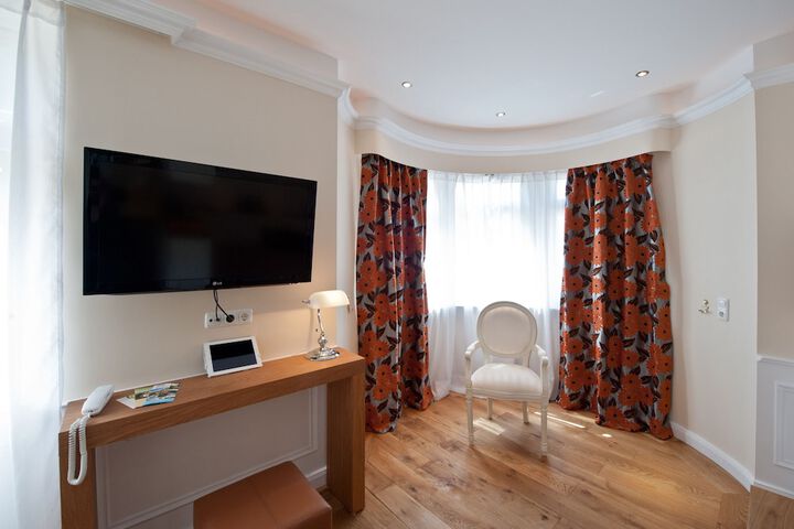 Room 25 of 50