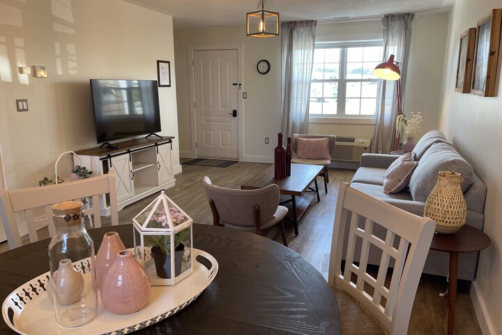 Room 42 of 144
