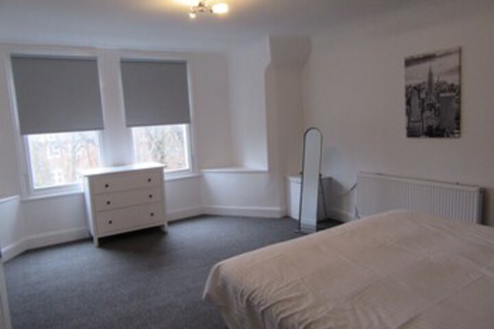 Room 22 of 32