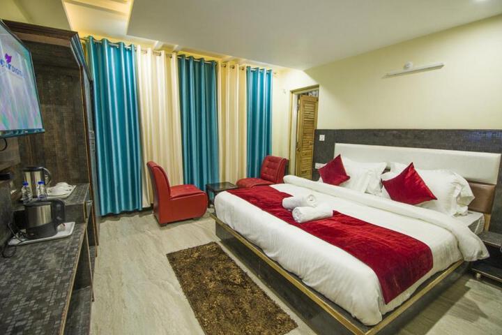 Naddi Mount #Atithi Devo Bhava #Free Parking-Mcleodganj 2 km- Bhagsunag 4 km