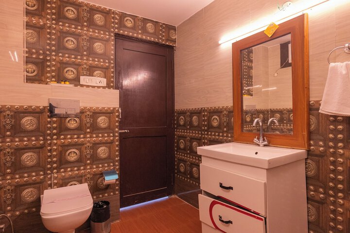 Room 26 of 114