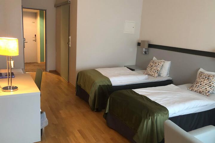 Room 17 of 73