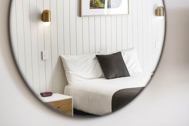 Room 20 of 49