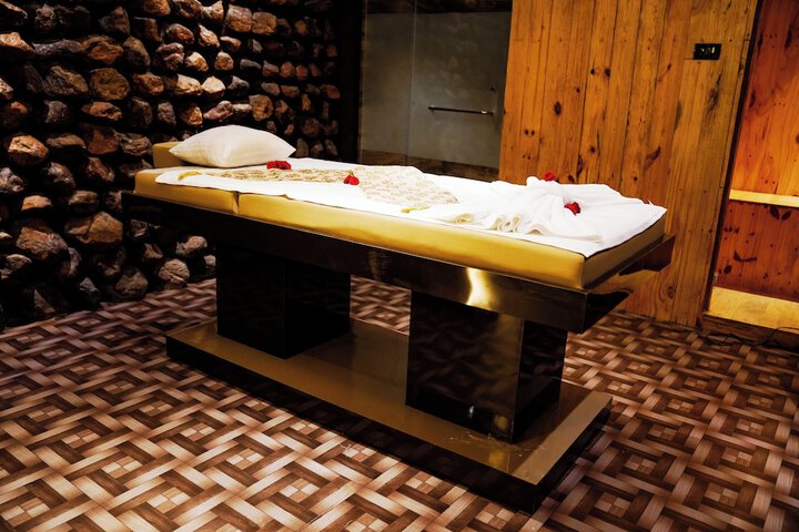 Spa 46 of 76
