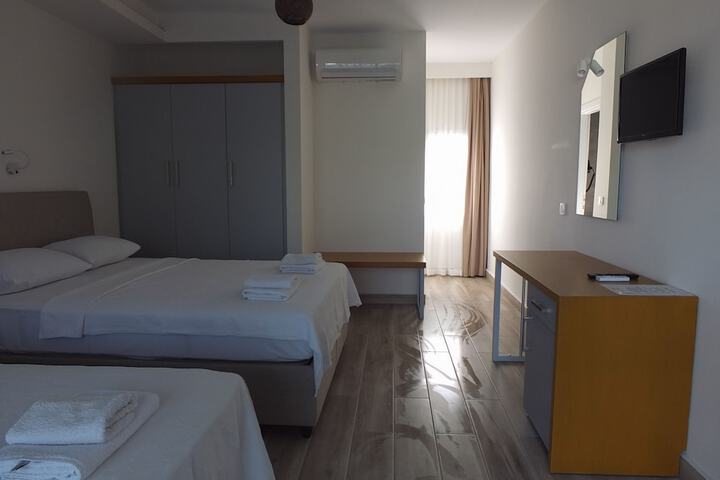 Room 14 of 74