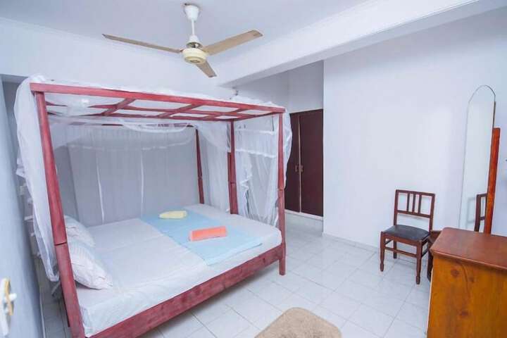 Room 16 of 53