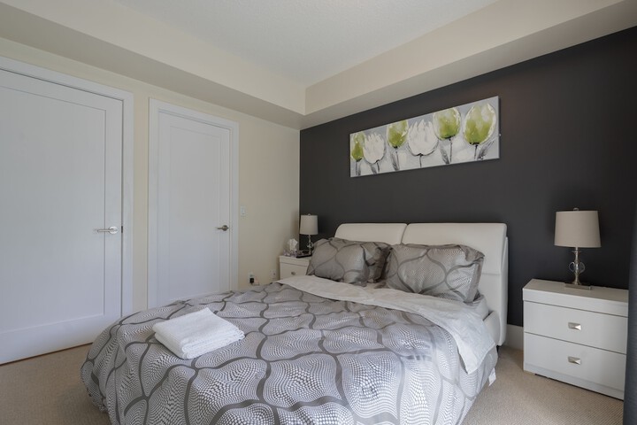 Room 4 of 30