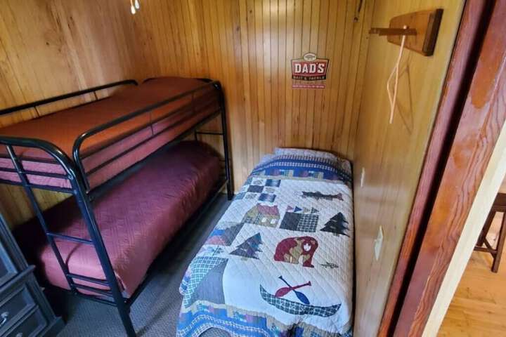 Room 18 of 195