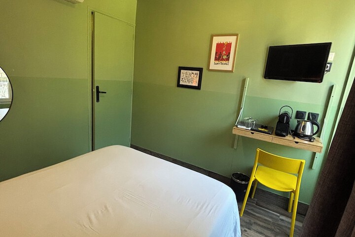 Room 36 of 76