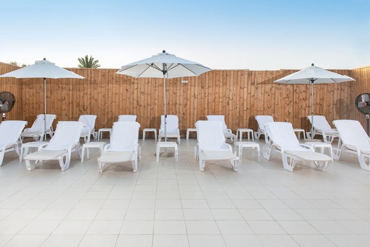 Sundeck 101 of 106