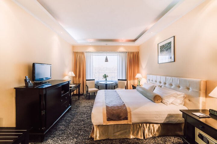 Room 8 of 52