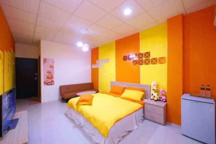 Room 10 of 48