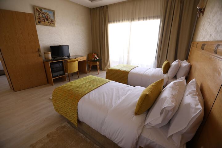 Room 8 of 37