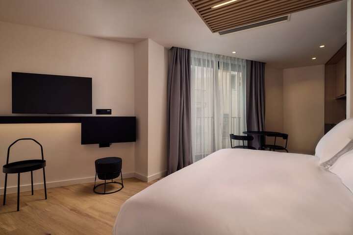 Room 21 of 52