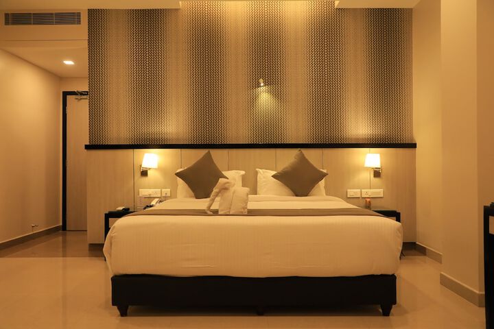 Room 7 of 30