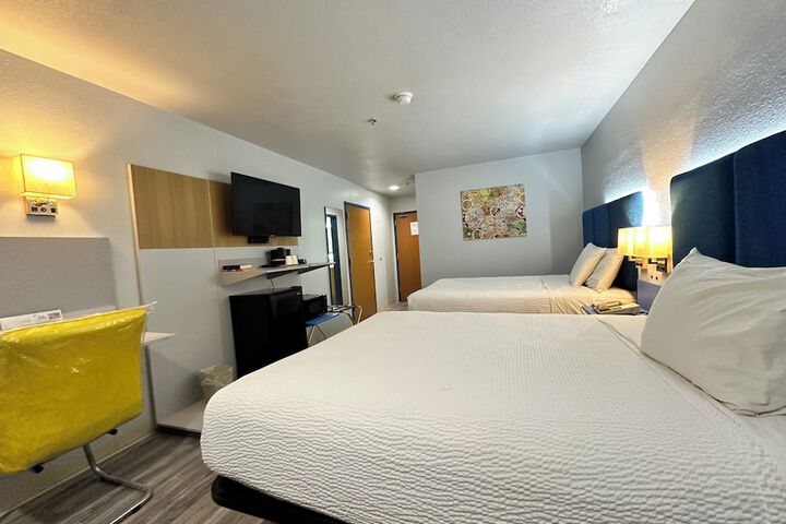Room 5 of 34