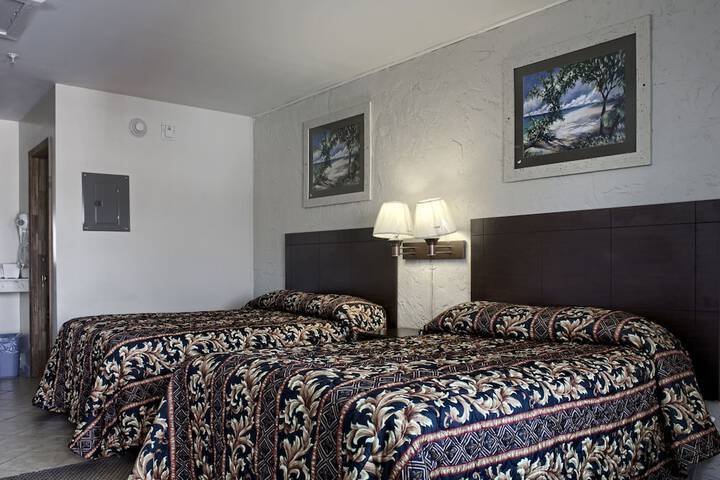 Room 2 of 20
