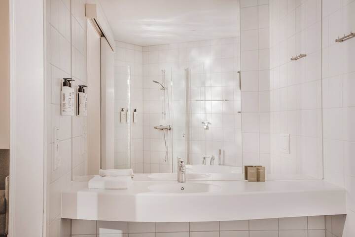Clean Restrooms