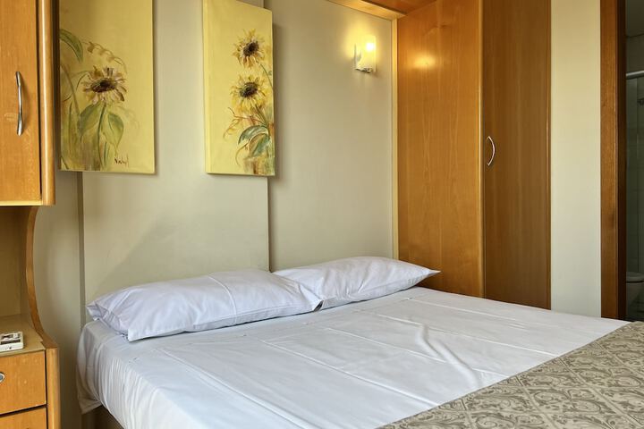 Room 11 of 59
