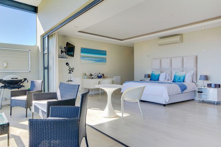 Room 21 of 113