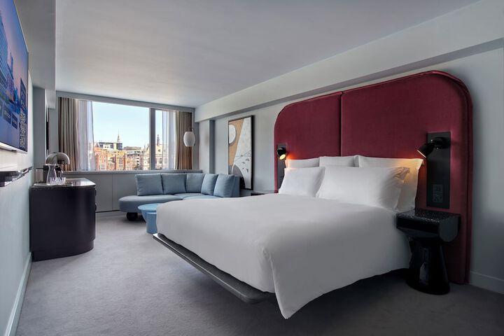 Room 57 of 233