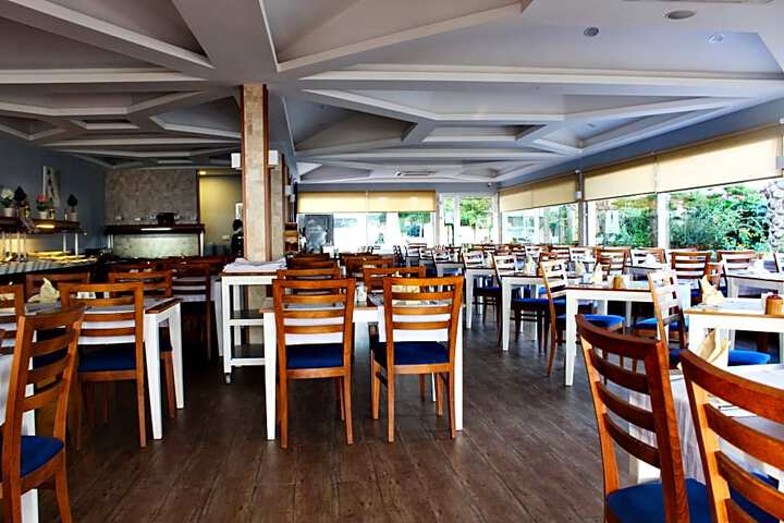 Side Bay Hotel