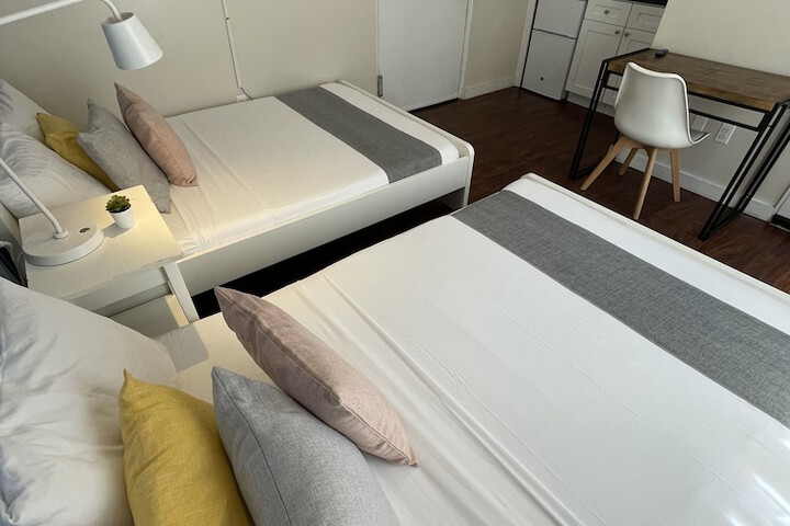 Room 49 of 236