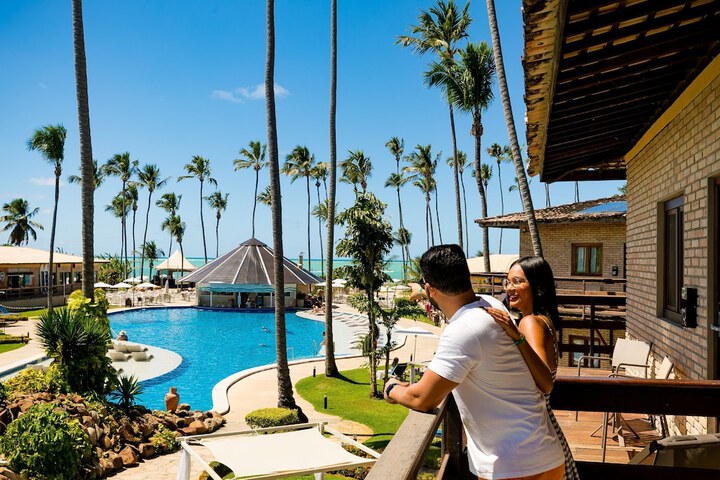 Pools & Facilities