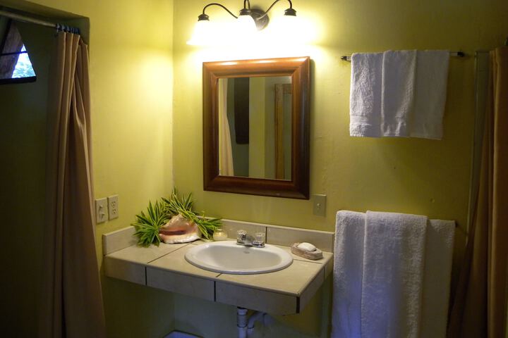 Room 6 of 14