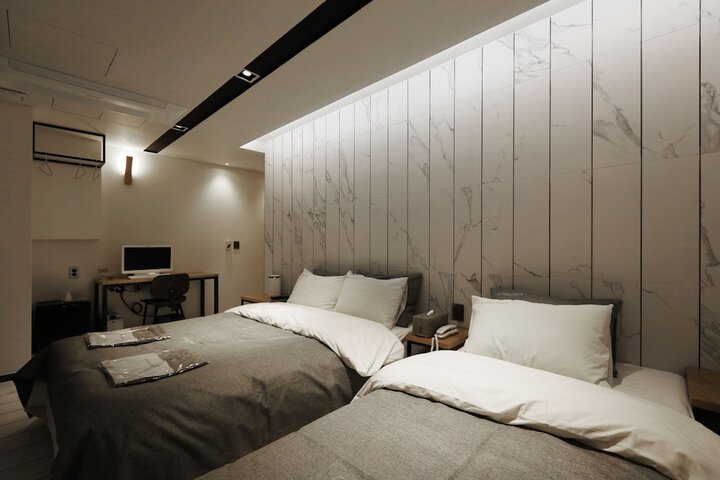 Room 9 of 44