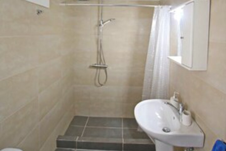 Room 3 of 18