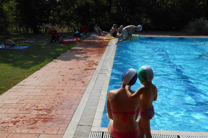 Pool 7 of 18