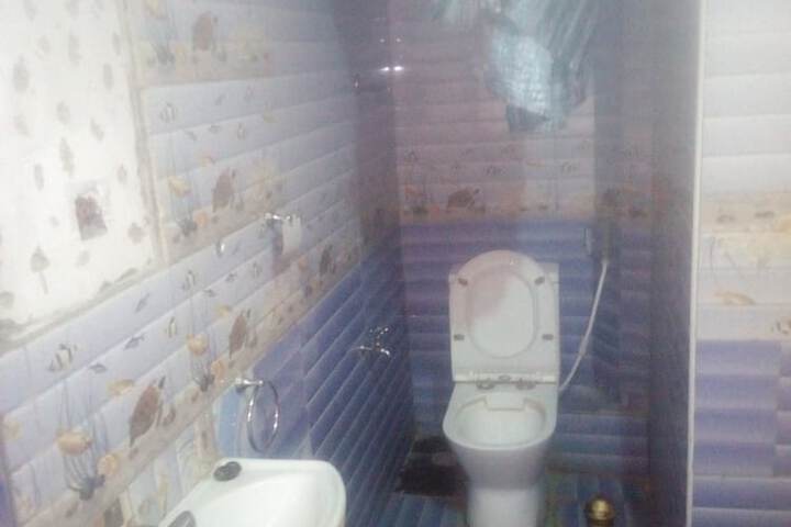 Room 12 of 17