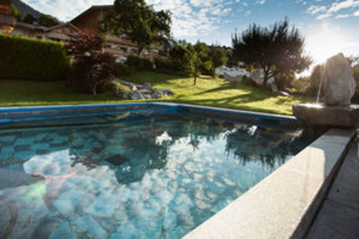 Pool 61 of 115