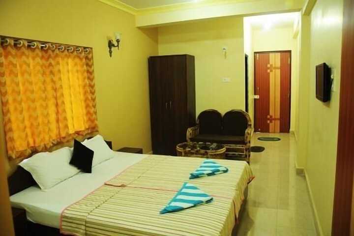 Room 5 of 63