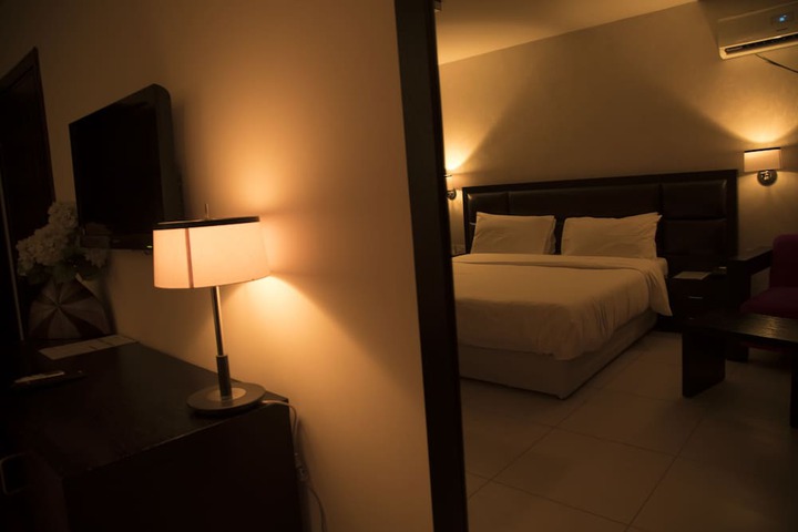 Room 5 of 30