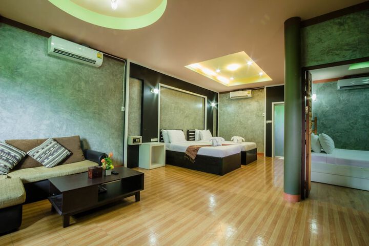 Room 42 of 90