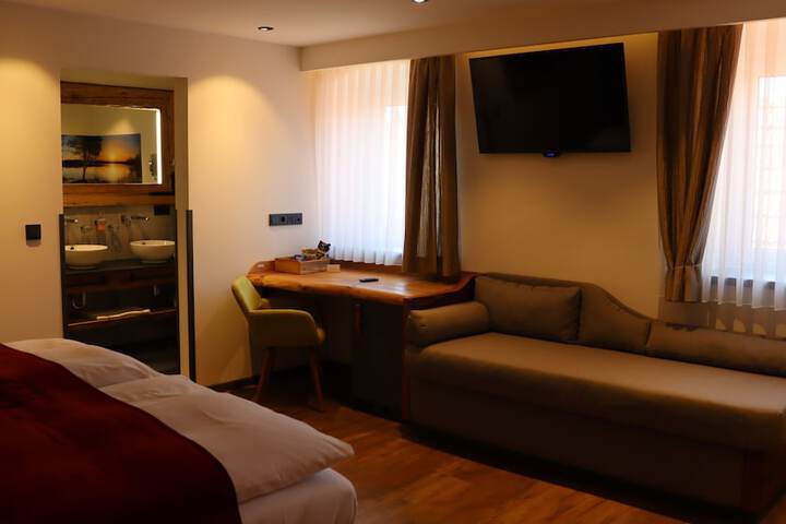 Room 21 of 67