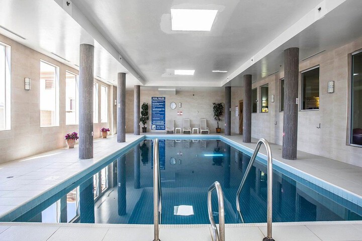 Pool 53 of 84