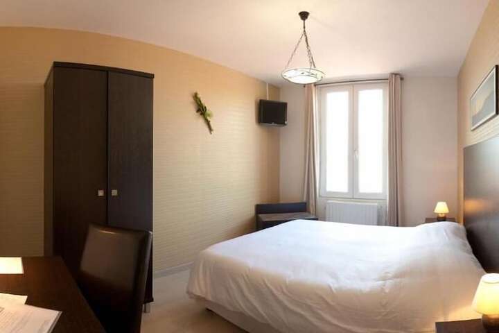Room 5 of 34