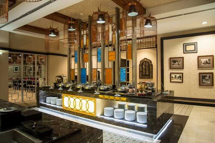 Dining Photos