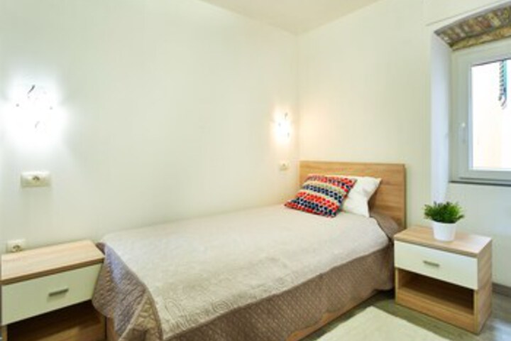 Room 203 of 306
